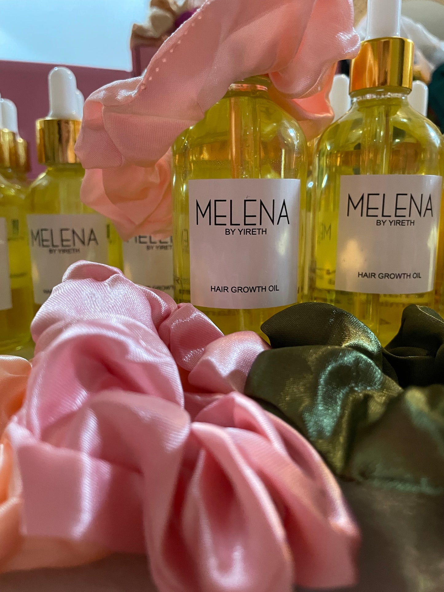 Melena luxe Satin Scrunchies π